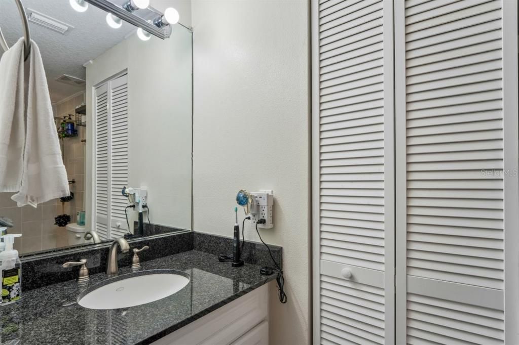En Venta: $509,999 (3 camas, 2 baños, 1347 Pies cuadrados)