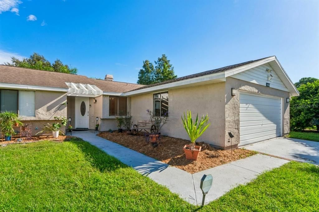 En Venta: $509,999 (3 camas, 2 baños, 1347 Pies cuadrados)