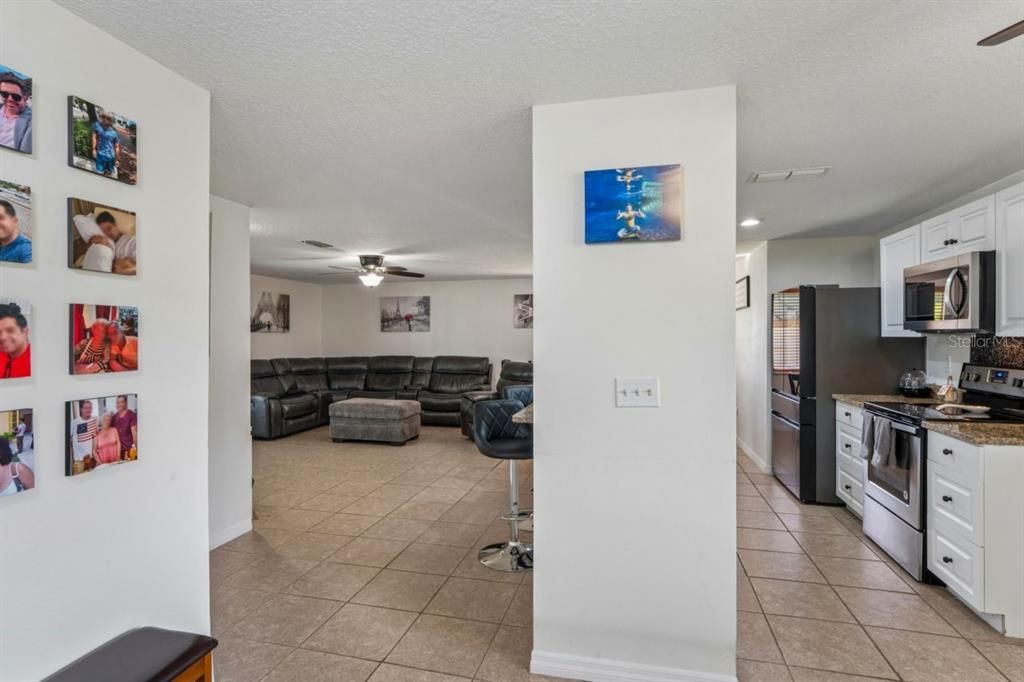 En Venta: $509,999 (3 camas, 2 baños, 1347 Pies cuadrados)
