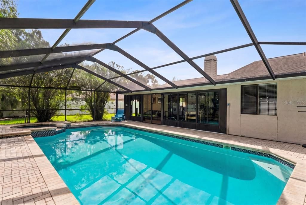 En Venta: $509,999 (3 camas, 2 baños, 1347 Pies cuadrados)