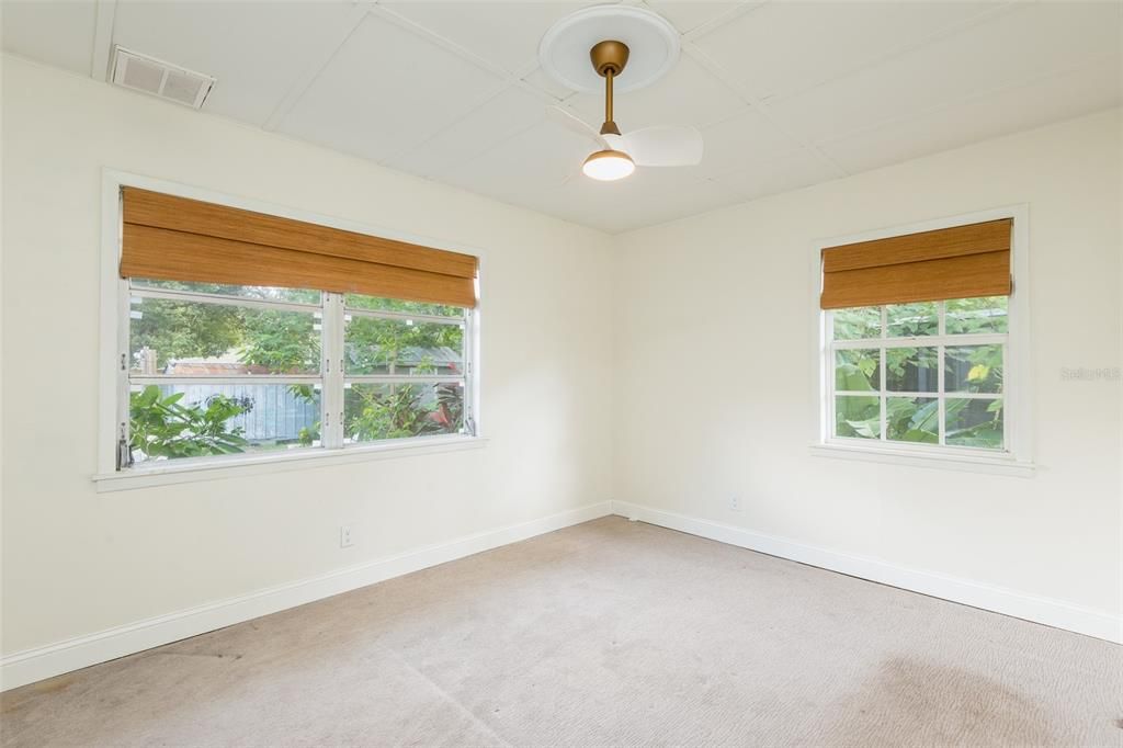 For Rent: $2,600 (3 beds, 2 baths, 1244 Square Feet)