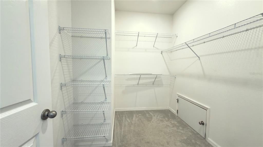 В аренду: $2,500 (4 спален, 3 ванн, 2457 Квадратных фут)