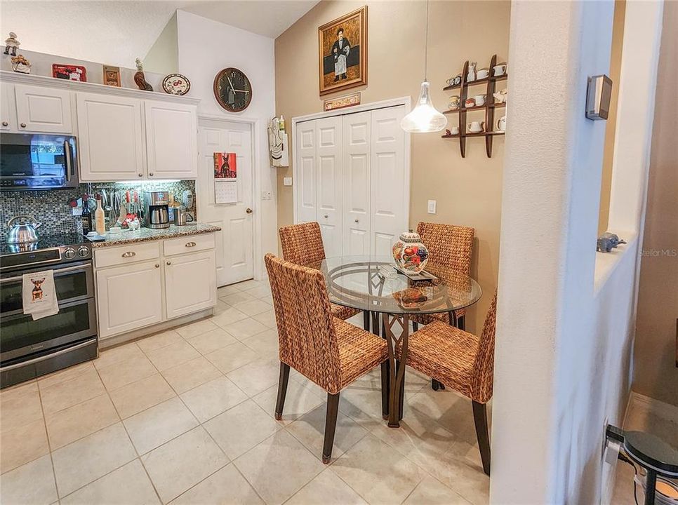 En Venta: $539,900 (3 camas, 2 baños, 2014 Pies cuadrados)