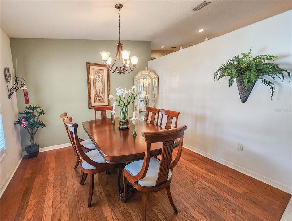 En Venta: $539,900 (3 camas, 2 baños, 2014 Pies cuadrados)