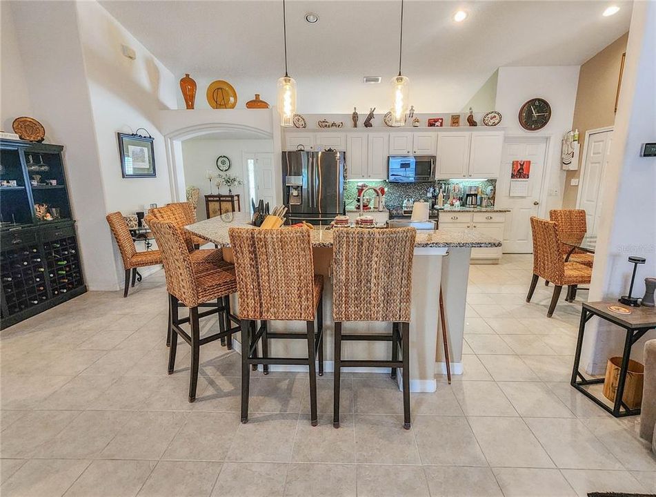 En Venta: $539,900 (3 camas, 2 baños, 2014 Pies cuadrados)