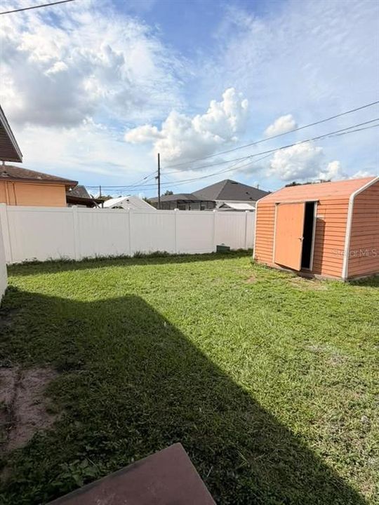 For Rent: $2,500 (3 beds, 1 baths, 1100 Square Feet)