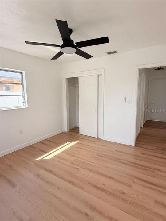 For Rent: $2,500 (3 beds, 1 baths, 1100 Square Feet)