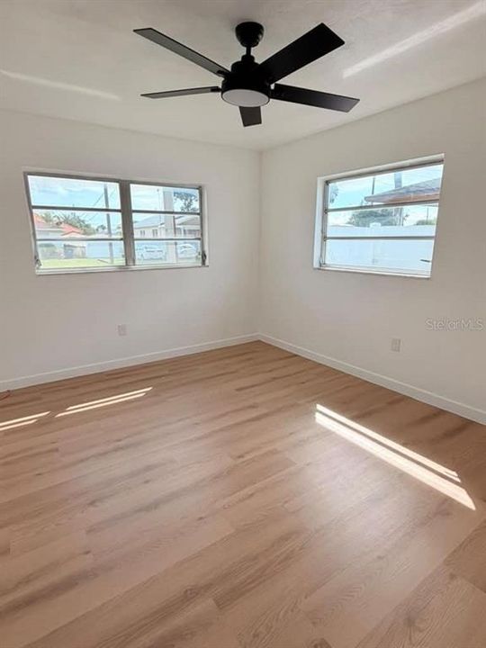 For Rent: $2,500 (3 beds, 1 baths, 1100 Square Feet)