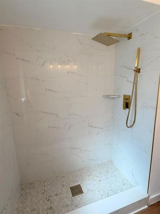 For Rent: $2,500 (3 beds, 1 baths, 1100 Square Feet)