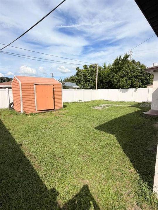 For Rent: $2,500 (3 beds, 1 baths, 1100 Square Feet)