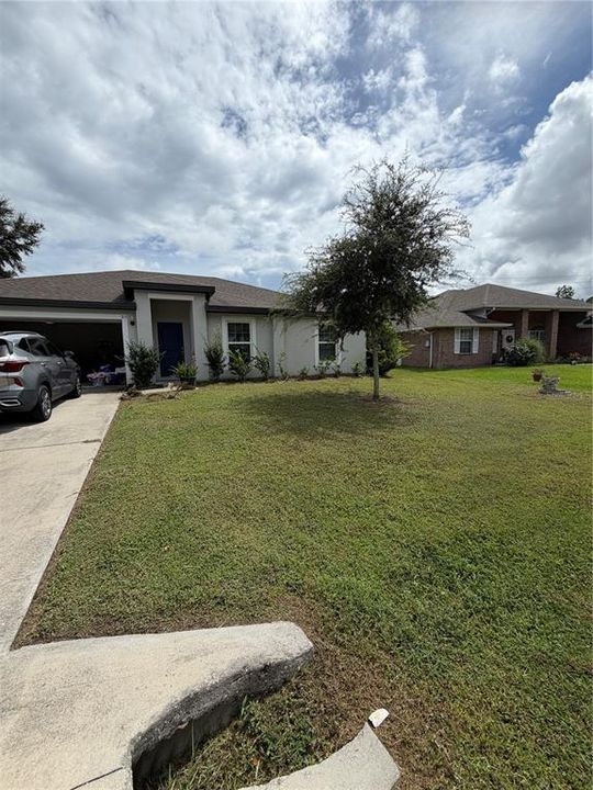 For Sale: $265,000 (3 beds, 2 baths, 1270 Square Feet)
