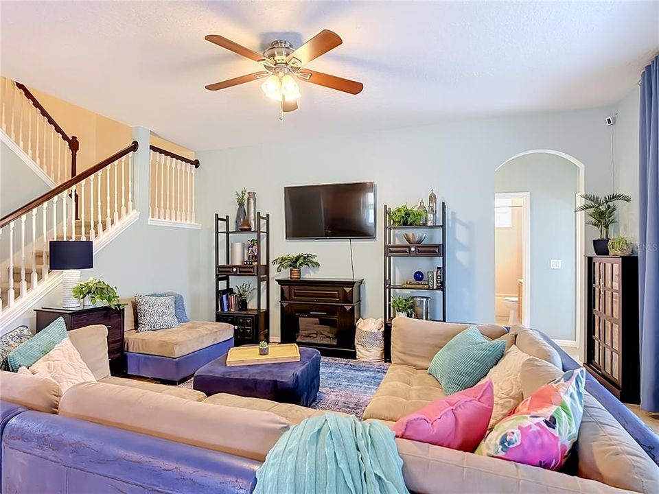 待售: $555,000 (4 贝兹, 3 浴室, 2759 平方英尺)