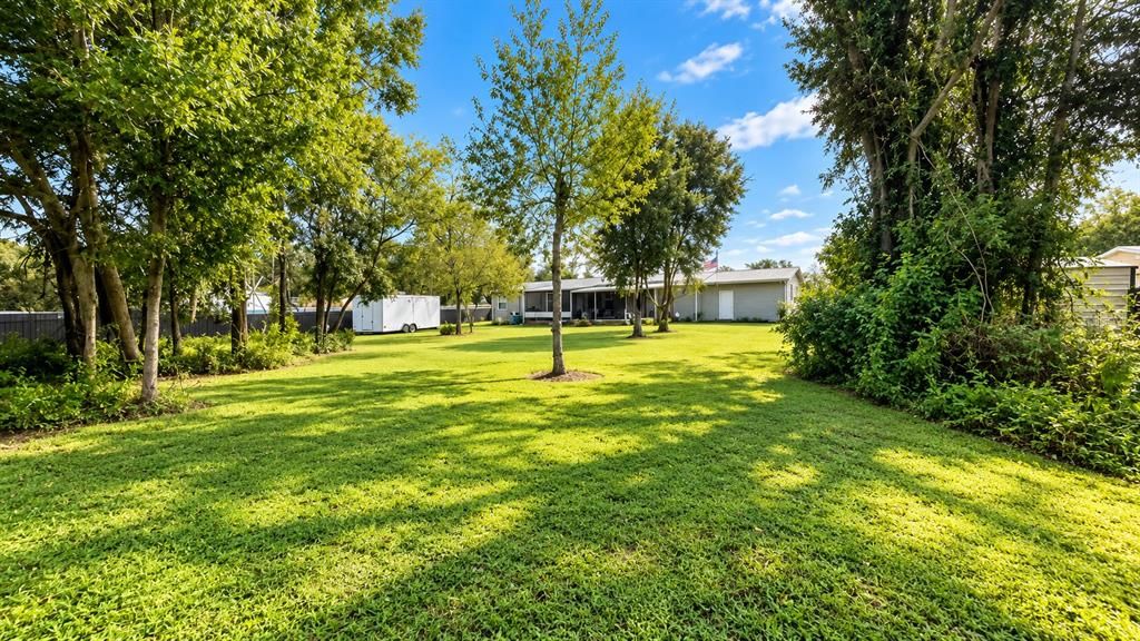 For Sale: $299,900 (3 beds, 3 baths, 1932 Square Feet)