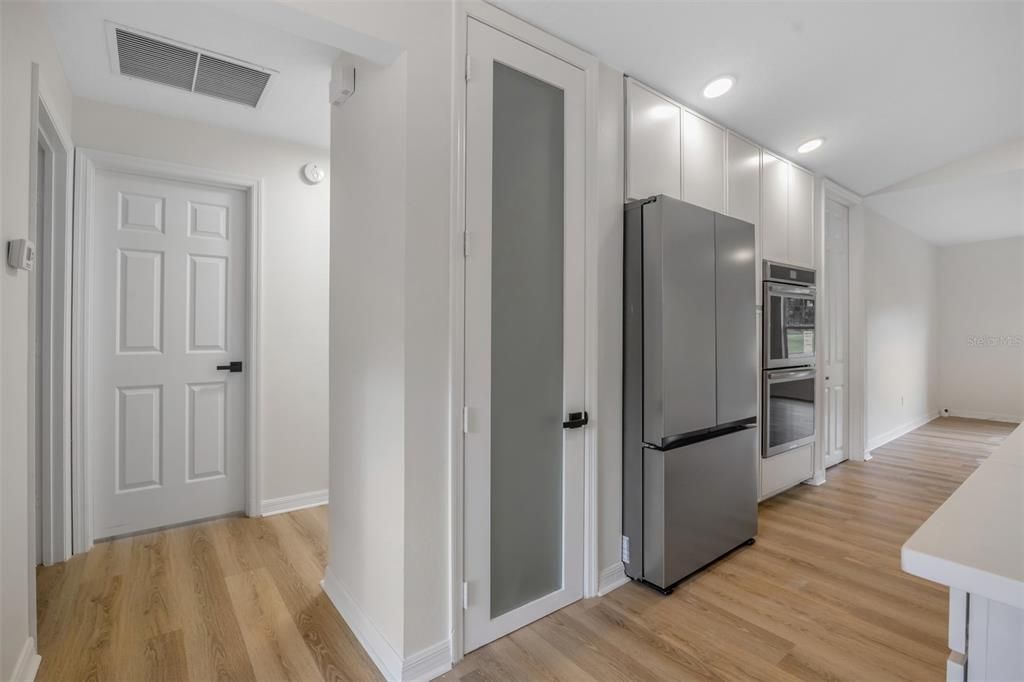 На продажу: $799,900 (3 спален, 2 ванн, 1878 Квадратных фут)