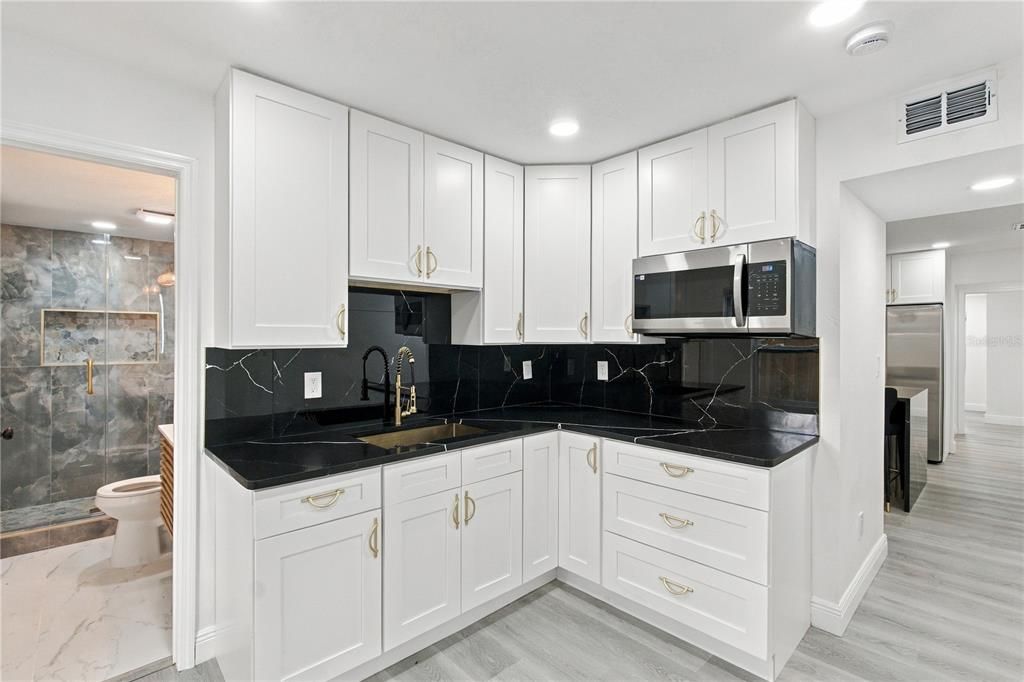 For Sale: $630,000 (9 beds, 6 baths, 3143 Square Feet)