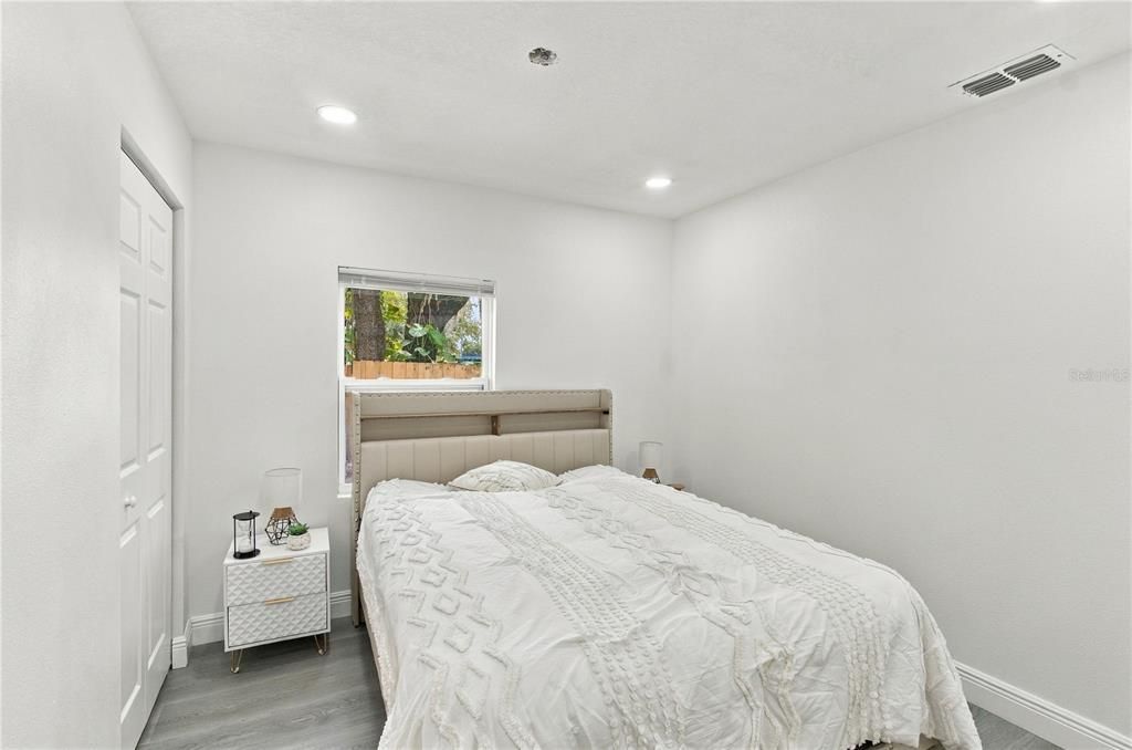 For Sale: $630,000 (9 beds, 6 baths, 3143 Square Feet)