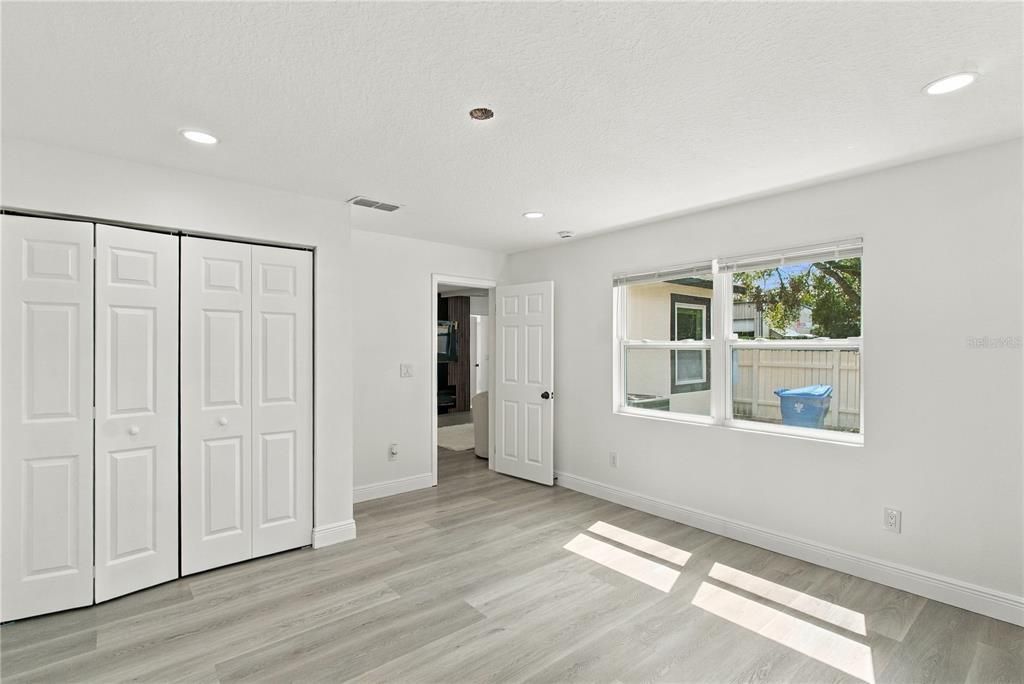 For Sale: $630,000 (9 beds, 6 baths, 3143 Square Feet)