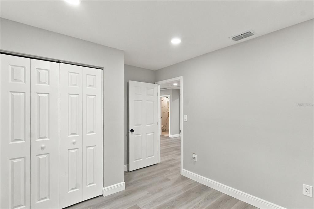 For Sale: $630,000 (9 beds, 6 baths, 3143 Square Feet)