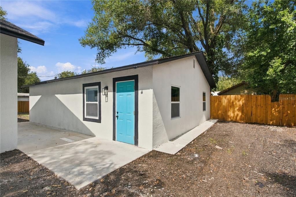 For Sale: $630,000 (9 beds, 6 baths, 3143 Square Feet)