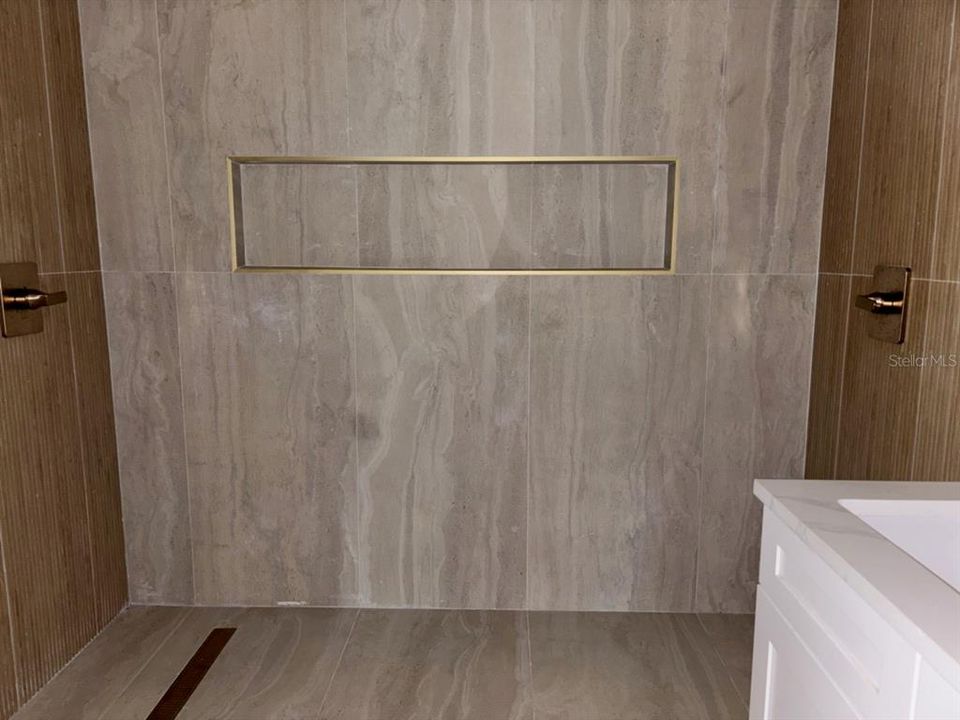 На продажу: $369,900 (3 спален, 2 ванн, 1461 Квадратных фут)