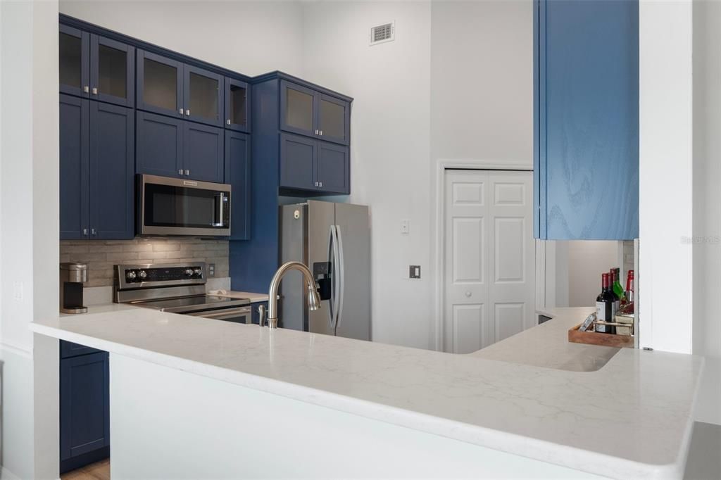 For Sale: $495,000 (2 beds, 2 baths, 1296 Square Feet)