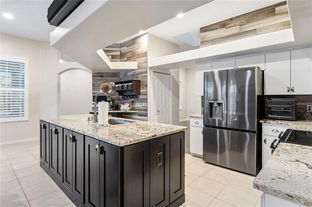 For Sale: $481,958 (4 beds, 3 baths, 2430 Square Feet)