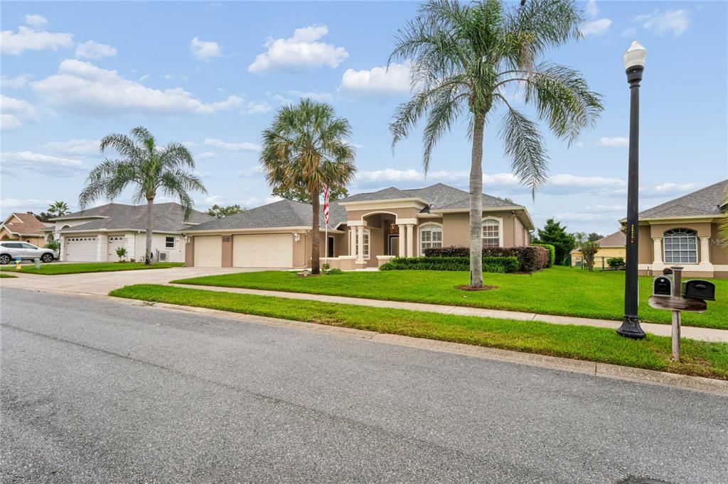For Sale: $481,958 (4 beds, 3 baths, 2430 Square Feet)