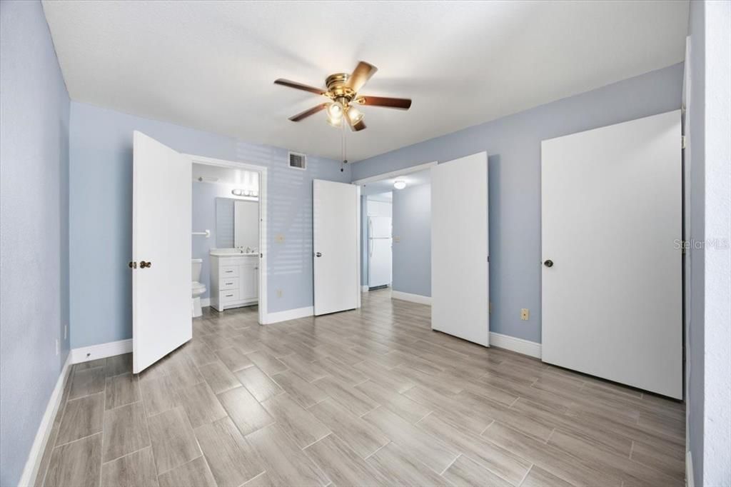 For Rent: $1,450 (1 beds, 1 baths, 834 Square Feet)