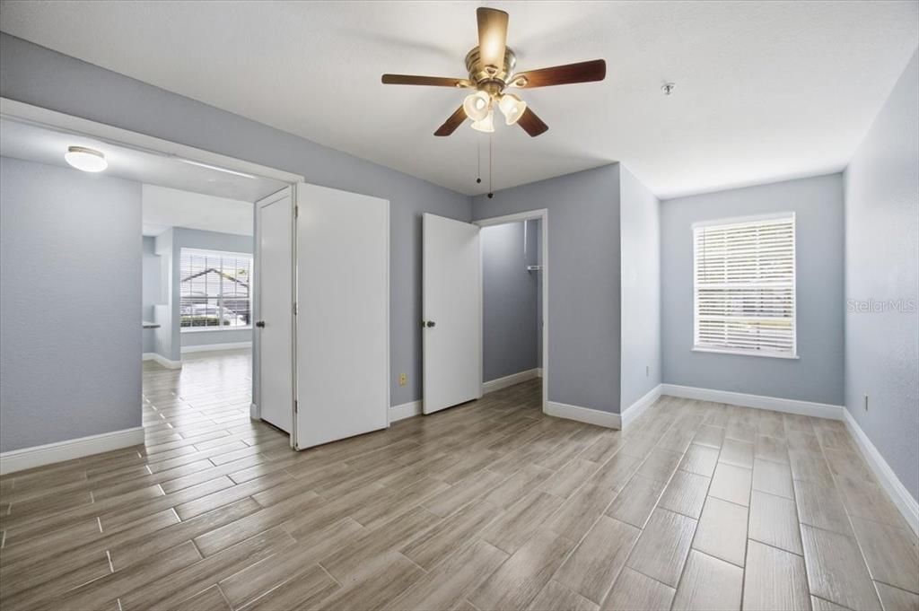 For Rent: $1,450 (1 beds, 1 baths, 834 Square Feet)