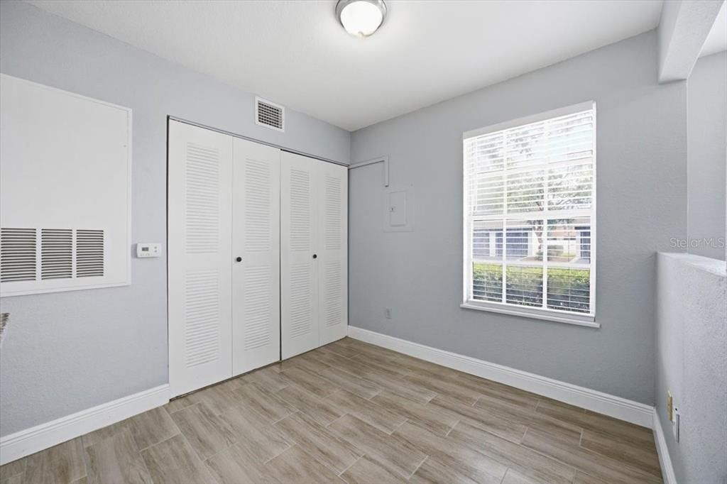 For Rent: $1,450 (1 beds, 1 baths, 834 Square Feet)
