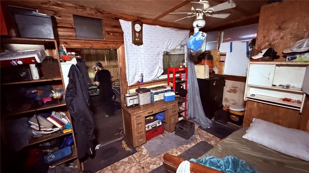 For Sale: $69,900 (2 beds, 1 baths, 1200 Square Feet)