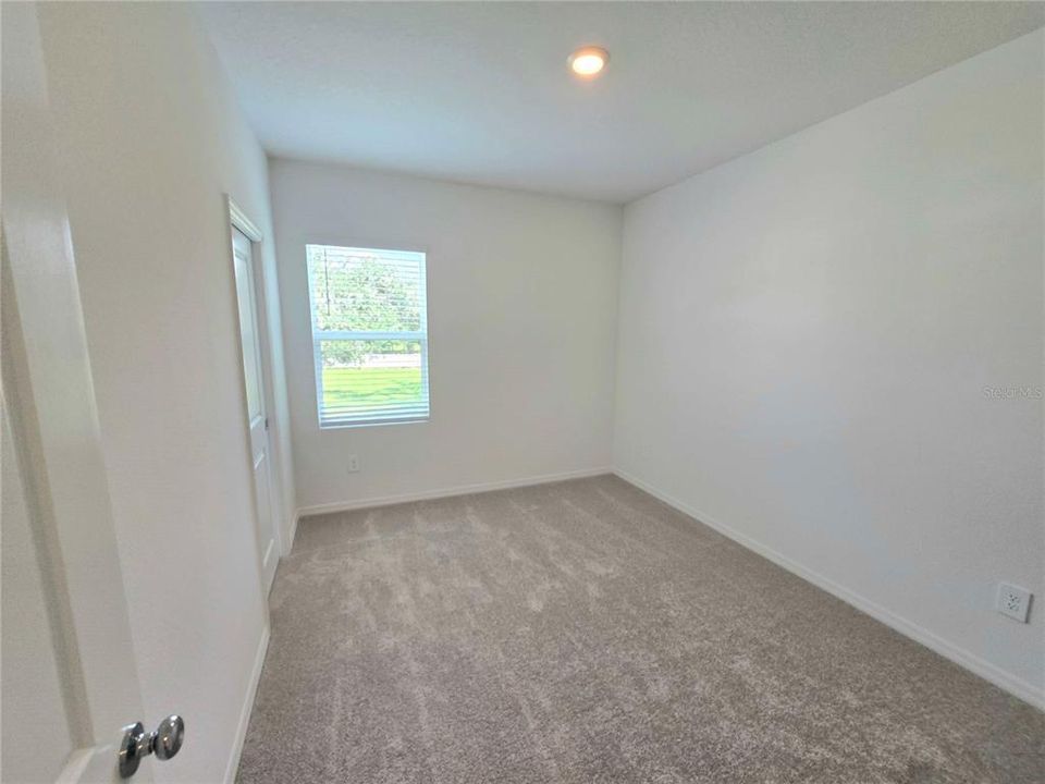 For Rent: $1,990 (3 beds, 2 baths, 1807 Square Feet)