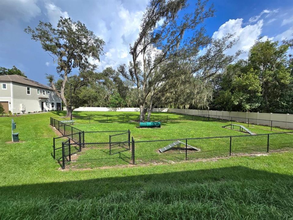 For Rent: $1,990 (3 beds, 2 baths, 1807 Square Feet)