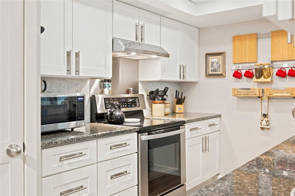 For Sale: $239,000 (3 beds, 2 baths, 1528 Square Feet)