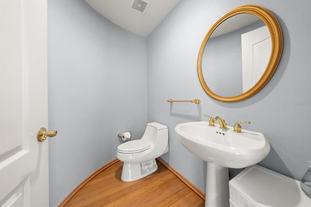 For Sale: $1,695,000 (3 beds, 2 baths, 2288 Square Feet)