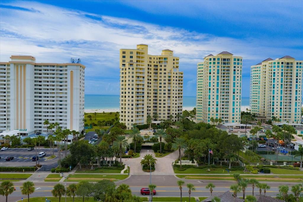 For Sale: $1,695,000 (3 beds, 2 baths, 2288 Square Feet)