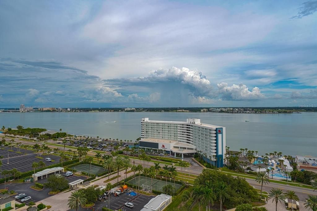 For Sale: $1,695,000 (3 beds, 2 baths, 2288 Square Feet)