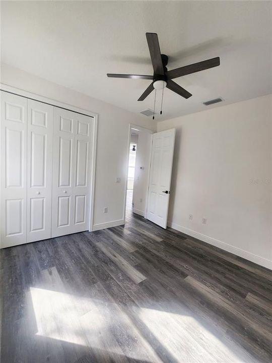 For Sale: $395,000 (4 beds, 2 baths, 1706 Square Feet)