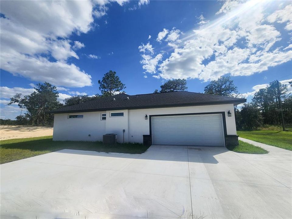 For Sale: $395,000 (4 beds, 2 baths, 1706 Square Feet)