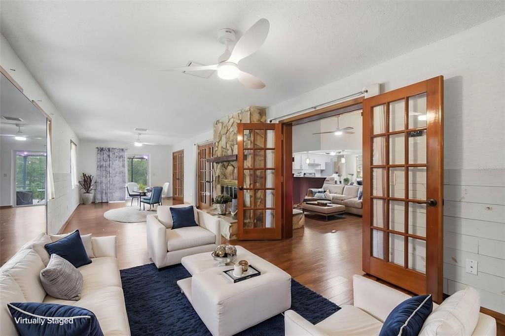 En Venta: $525,000 (3 camas, 2 baños, 2958 Pies cuadrados)