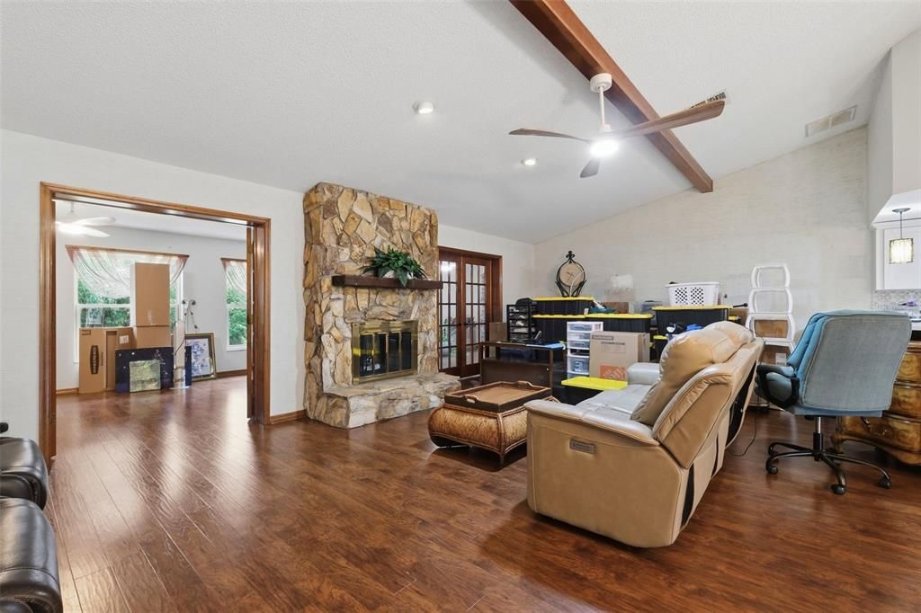 En Venta: $525,000 (3 camas, 2 baños, 2958 Pies cuadrados)
