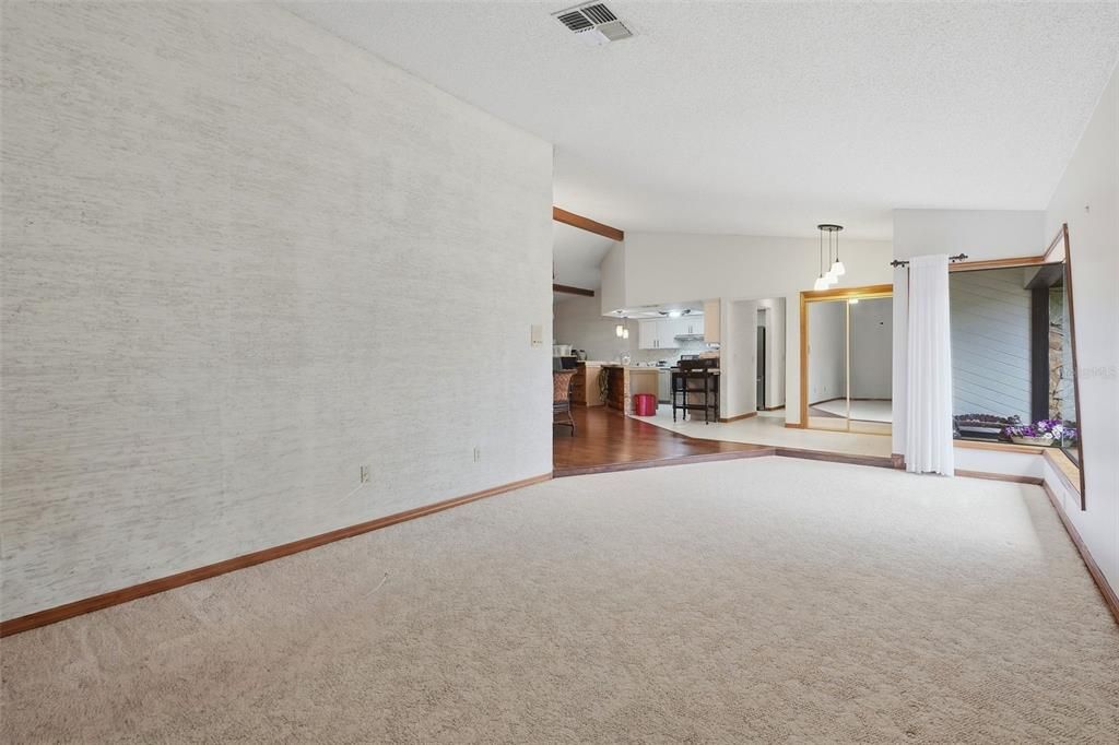En Venta: $525,000 (3 camas, 2 baños, 2958 Pies cuadrados)