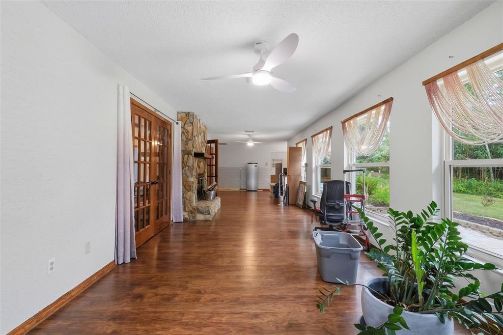 En Venta: $525,000 (3 camas, 2 baños, 2958 Pies cuadrados)