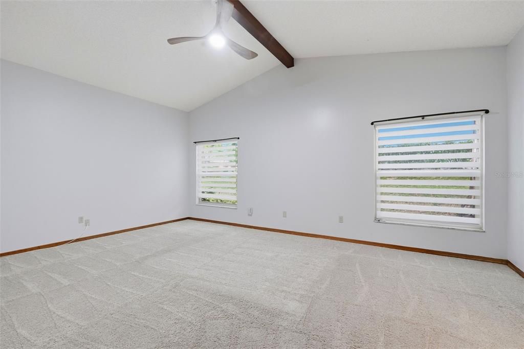 En Venta: $525,000 (3 camas, 2 baños, 2958 Pies cuadrados)