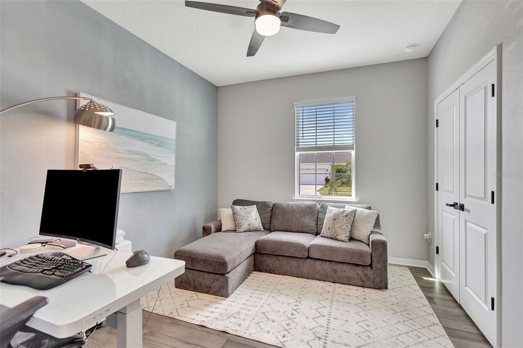 Active With Contract: $3,950 (4 beds, 3 baths, 2828 Square Feet)