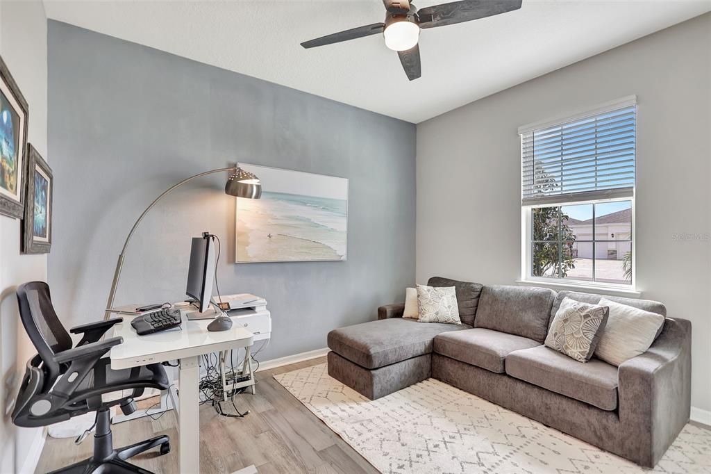 Active With Contract: $3,950 (4 beds, 3 baths, 2828 Square Feet)