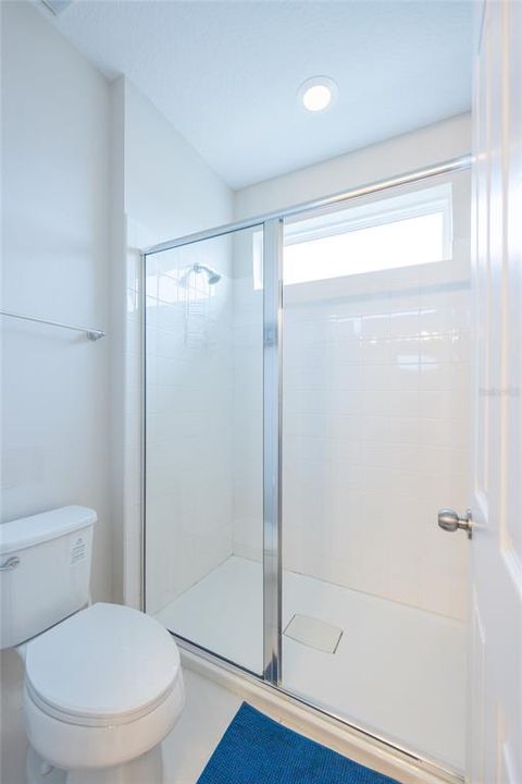 For Sale: $529,000 (6 beds, 4 baths, 2987 Square Feet)