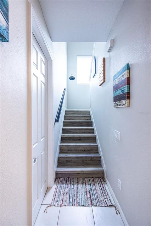 For Sale: $529,000 (6 beds, 4 baths, 2987 Square Feet)