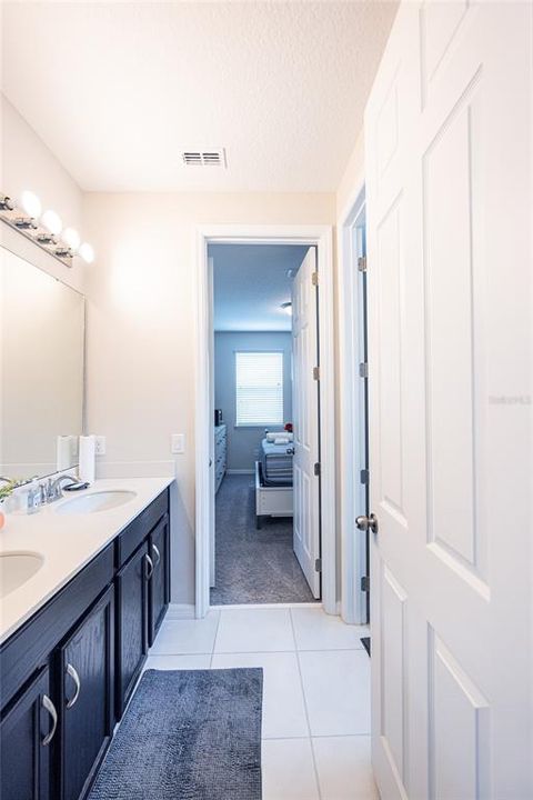 For Sale: $529,000 (6 beds, 4 baths, 2987 Square Feet)