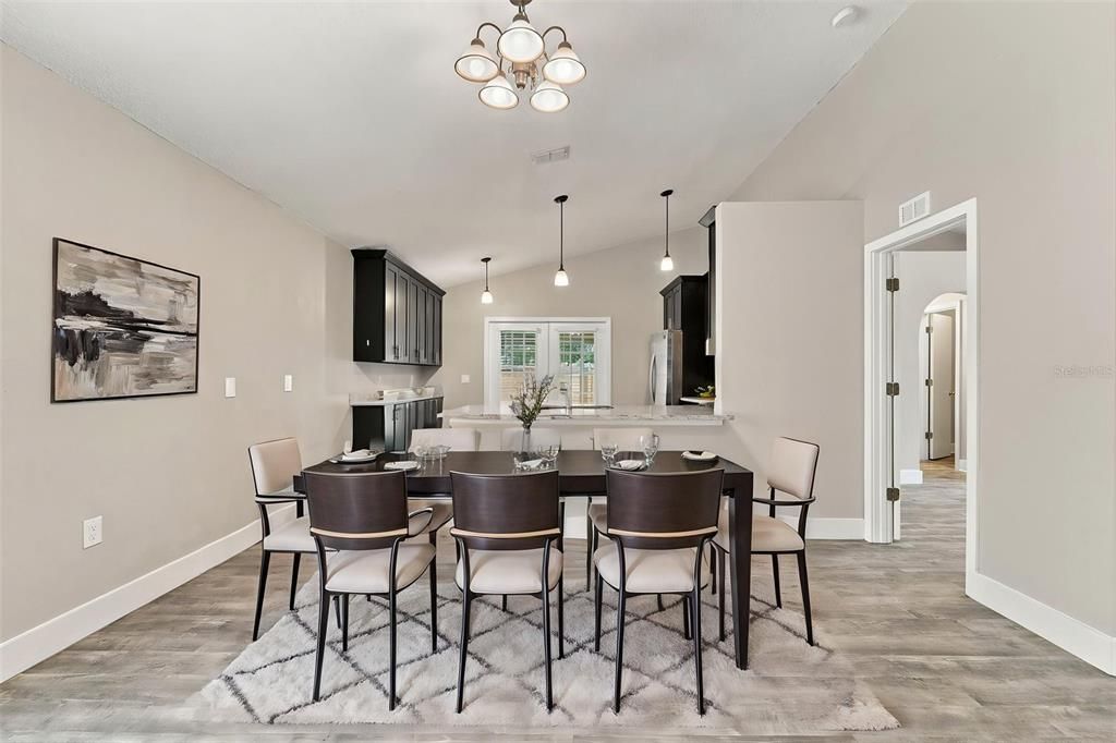 For Sale: $299,900 (3 beds, 2 baths, 1332 Square Feet)
